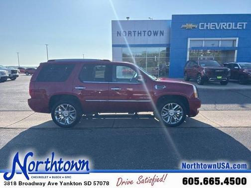 2013 Cadillac Escalade Platinum Edition
