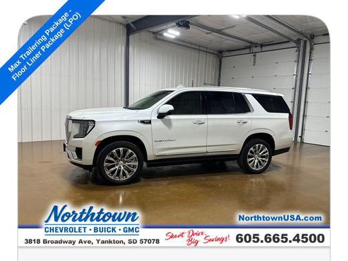 White Frost Tricoat 2023 GMC Yukon Denali