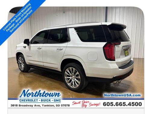 White Frost Tricoat 2023 GMC Yukon Denali