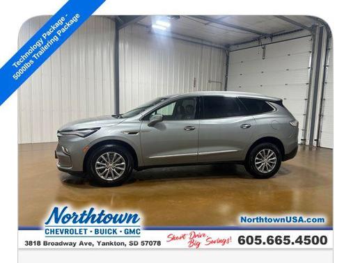 2023 Buick Enclave Essence AWD