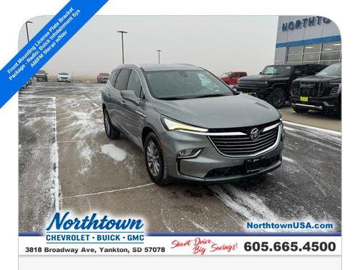 2023 Buick Enclave Essence AWD