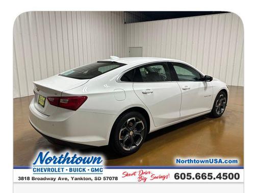 Summit White 2024 Chevrolet Malibu FWD 1LT