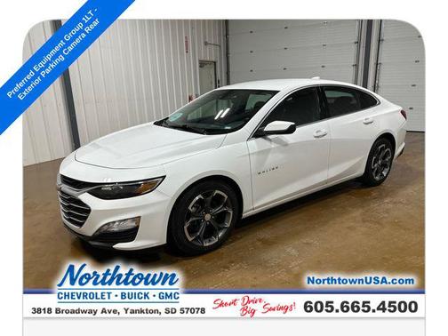 Summit White 2024 Chevrolet Malibu FWD 1LT