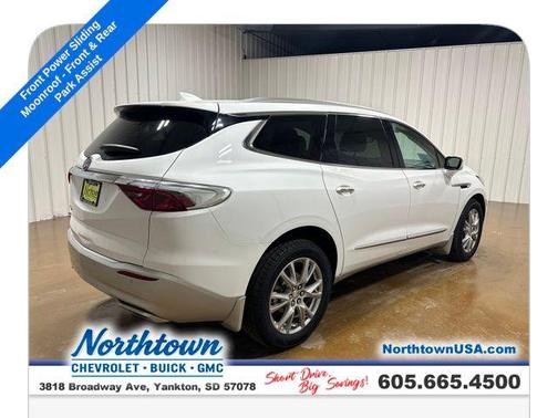 2023 Buick Enclave Essence AWD