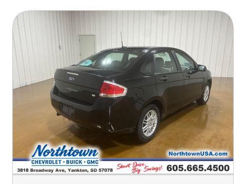 Ebony 2011 Ford Focus SE