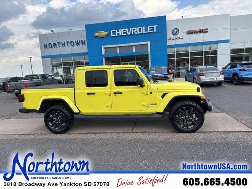 2023 Jeep Gladiator Overland