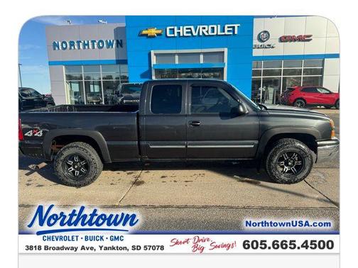 2004 Chevrolet Silverado 1500 LT Extended Cab