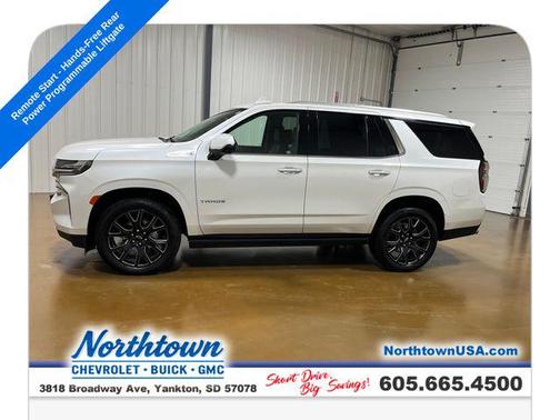 Iridescent Pearl Tricoat 2023 Chevrolet Tahoe 4WD High Country