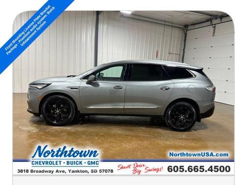 2023 Buick Enclave Essence AWD