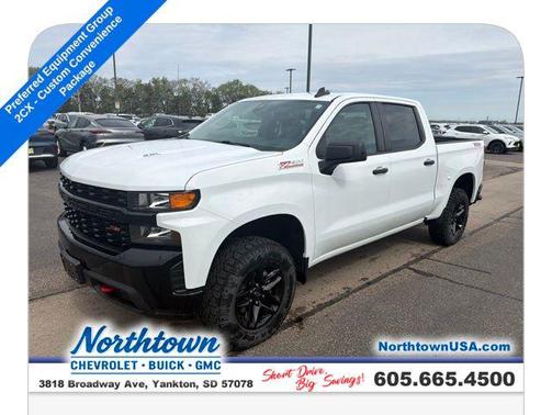 Summit White 2022 Chevrolet Silverado 1500 Limited Custom Trail Boss