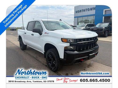 Summit White 2022 Chevrolet Silverado 1500 Limited Custom Trail Boss