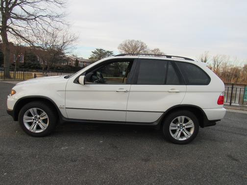 2006 BMW X5 4.4i