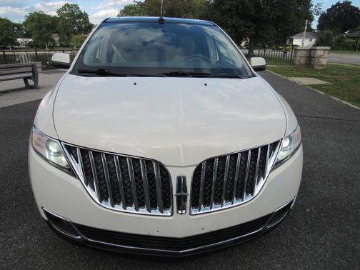 2013 Lincoln MKX Base