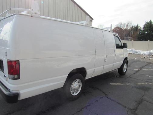 2006 Ford E250 Cargo