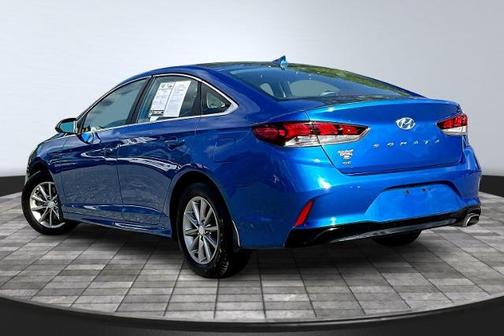 2018 Hyundai SONATA SE