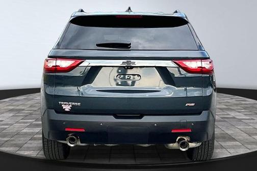 Graphite Metallic 2020 Chevrolet Traverse RS