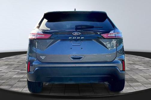 2023 Ford Edge SE
