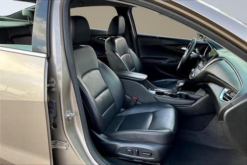 2024 Chevrolet Malibu LT W/2LT