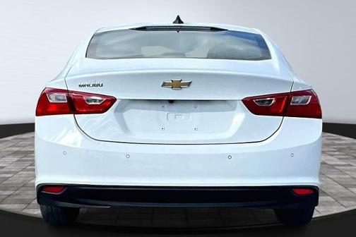 2022 Chevrolet Malibu LS W/1FL