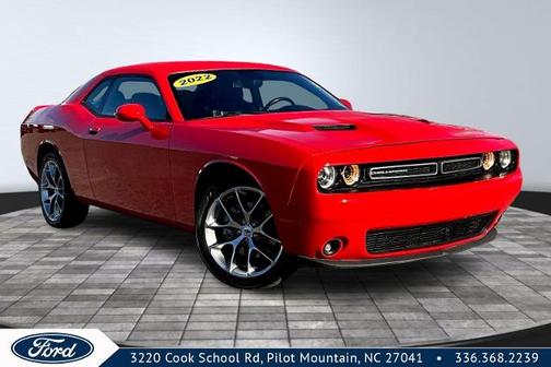 2022 Dodge Challenger SXT