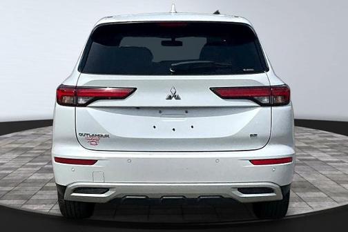 2024 Mitsubishi Outlander 