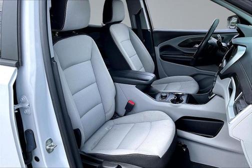 Summit White 2023 GMC Terrain SLE