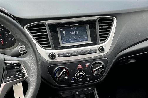 2022 Hyundai Accent SE
