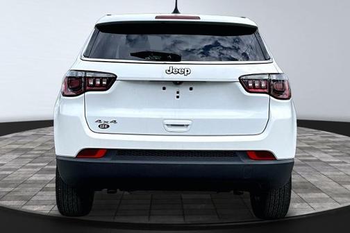 2023 Jeep Compass SPORT