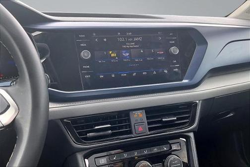 Pyrite Silver Metallic 2024 Volkswagen Taos 1.5T SE