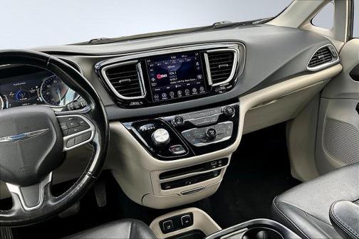 2020 Chrysler Pacifica TOURING L PLUS