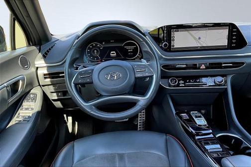 2022 Hyundai SONATA SEL PLUS