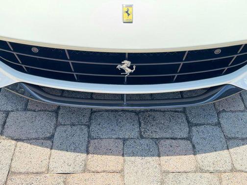 2015 Ferrari F12berlinetta Base