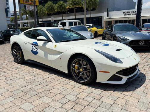 2015 Ferrari F12berlinetta Base