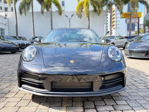 2025 Porsche 911 Carrera