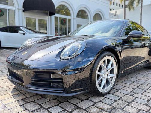 2025 Porsche 911 Carrera