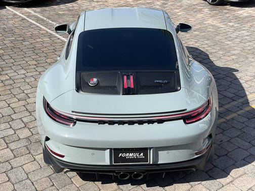 2024 Porsche 911 S/T