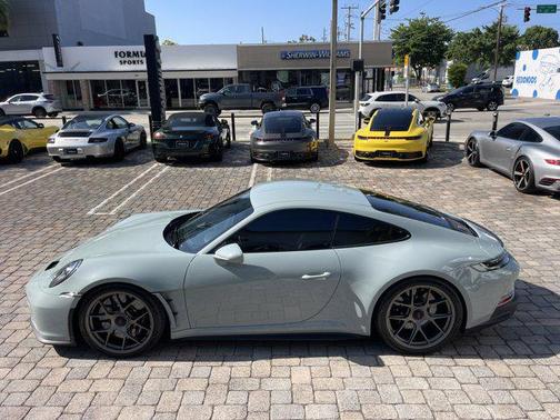 2024 Porsche 911 S/T