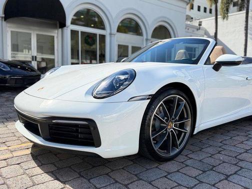 2024 Porsche 911 Carrera