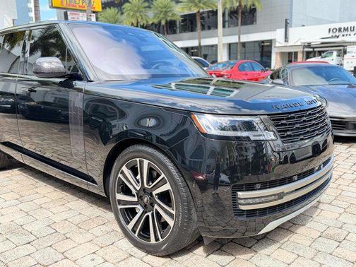 2023 Land Rover Range Rover P400 SE