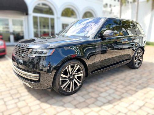 2023 Land Rover Range Rover P400 SE