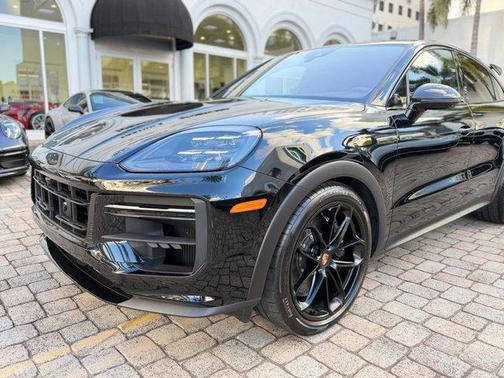 2025 Porsche Cayenne Turbo GT