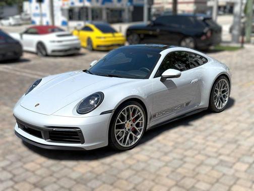 2024 Porsche 911 Carrera 4S
