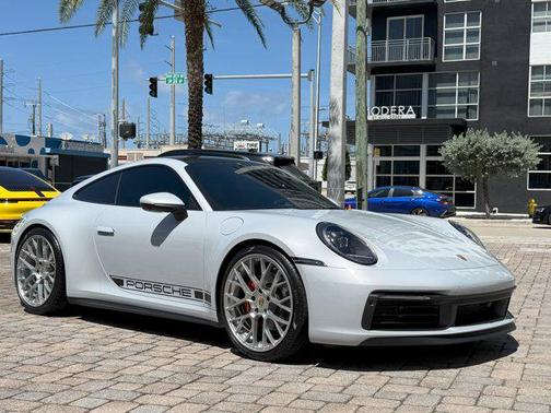 2024 Porsche 911 Carrera 4S