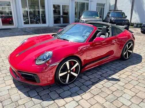 2022 Porsche 911 Targa 4 GTS