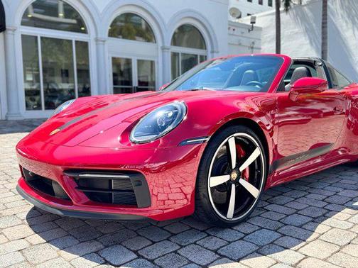 2022 Porsche 911 Targa 4 GTS