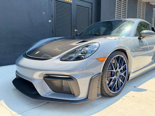 2023 Porsche 718 Cayman GT4 RS