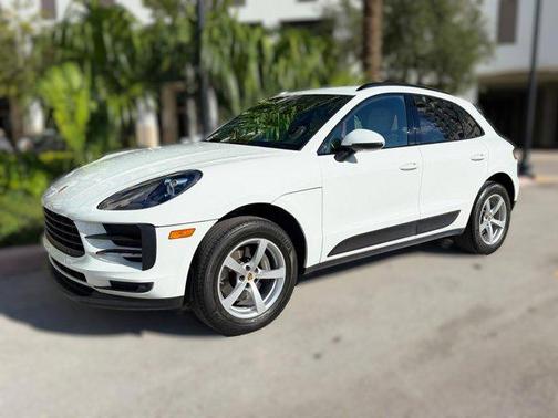 2020 Porsche Macan AWD