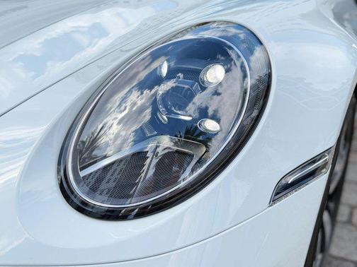 2024 Porsche 911 Targa 4