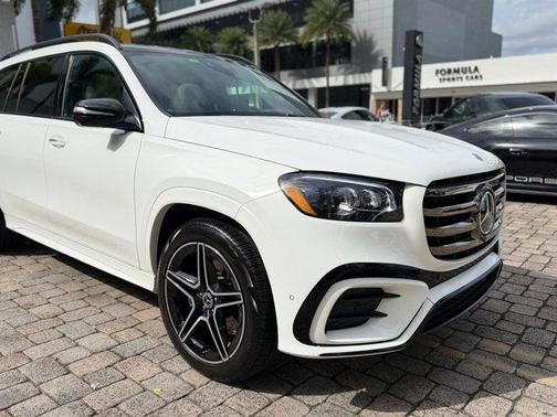 2025 Mercedes-Benz GLS 450 4MATIC