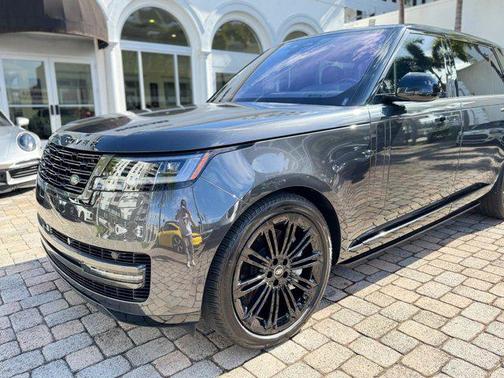 2023 Land Rover Range Rover P530 SE